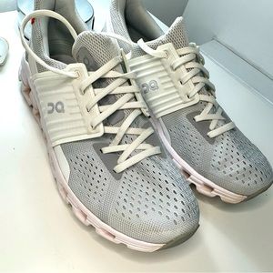 On Women’s Cloud Lace Up Sneakers. White and Grey Size 9
